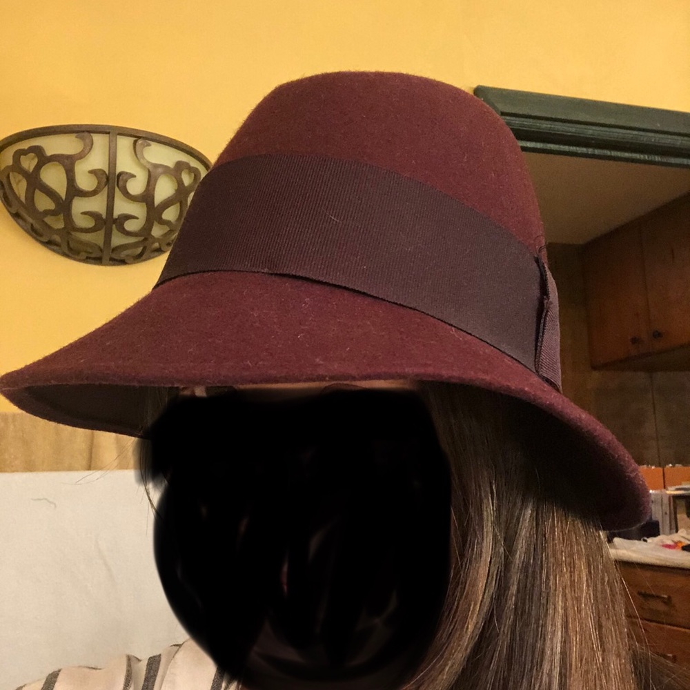 Wool Hat - Picture 2 of 7